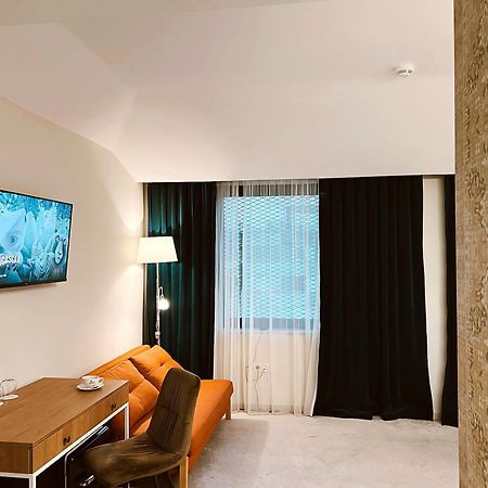 Epigraph Design Kosher Hotel Tbilisi Exterior photo