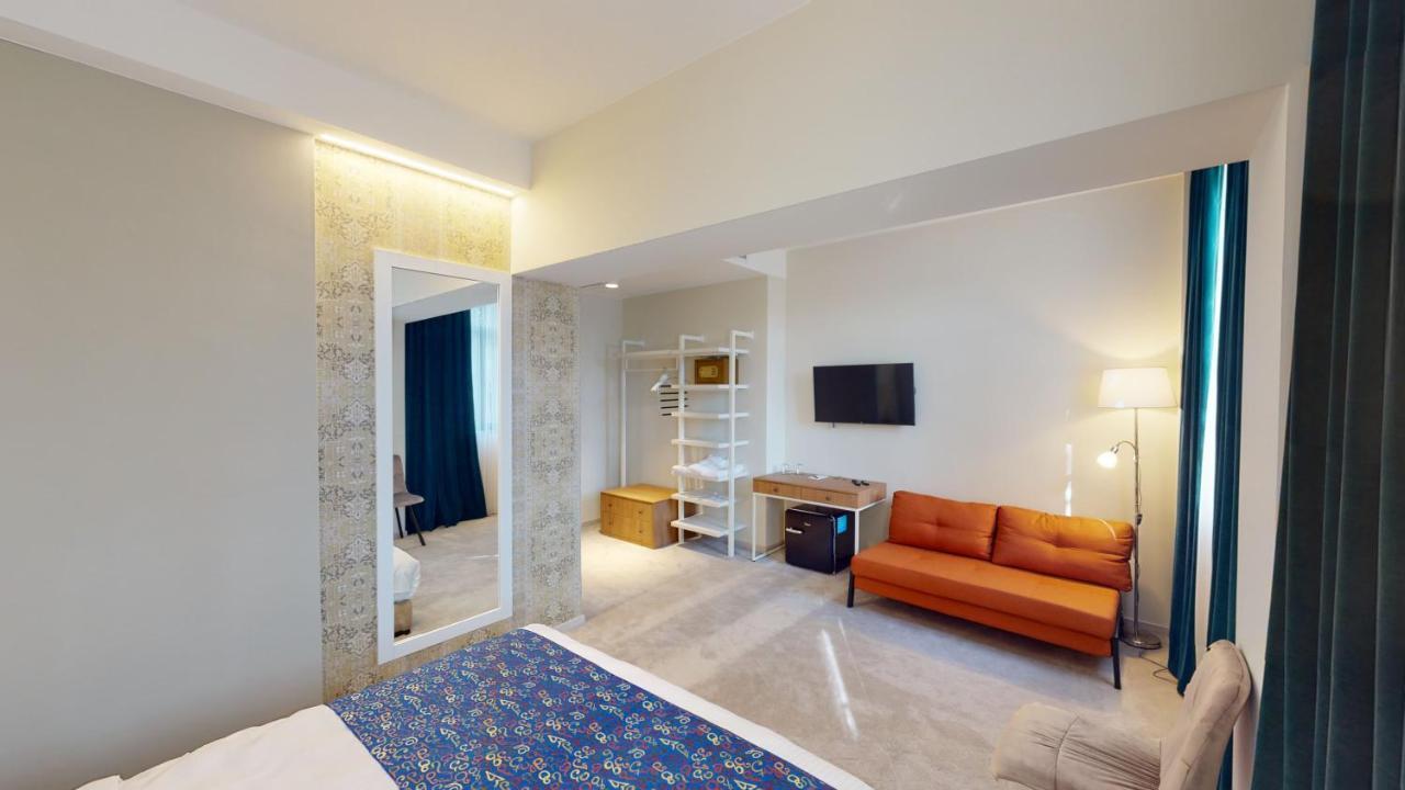 Epigraph Design Kosher Hotel Tbilisi Exterior photo